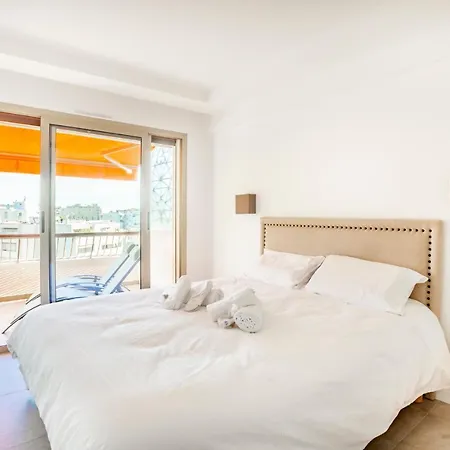 One Bdrm Flat A/c-congress/beaches By Olidesi