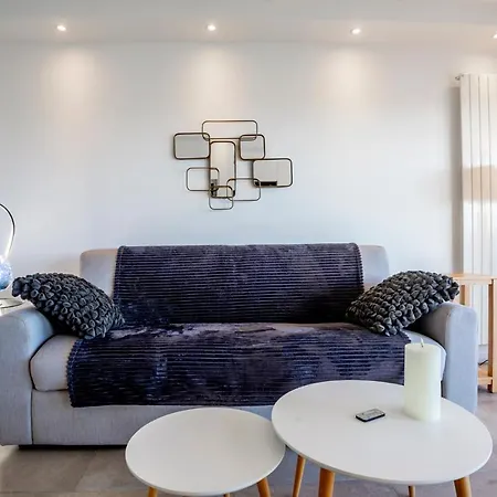 One Bdrm Flat A/c-congress/beaches By Olidesi