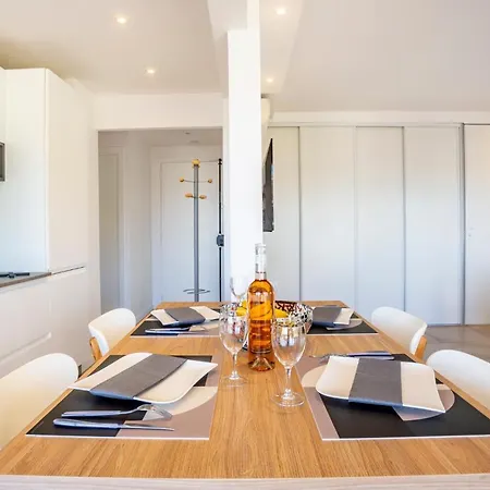 One Bdrm Flat A/c-congress/beaches By Olidesi *