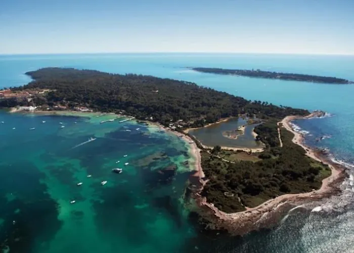 One Bdrm Flat A/c-congress/beaches By Olidesi شقة