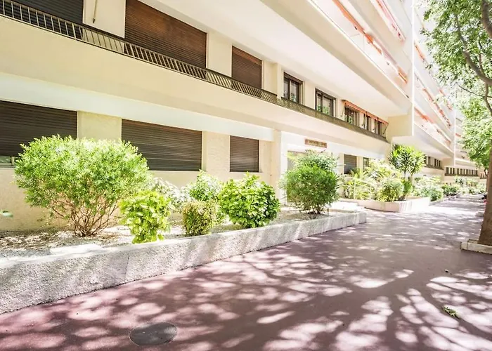 One Bdrm Flat A/c-congress/beaches By Olidesi *