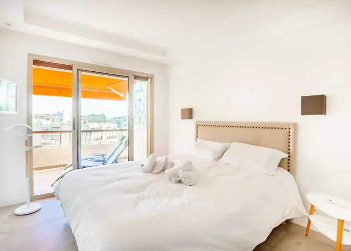 One Bdrm Flat A/c-congress/beaches By Olidesi