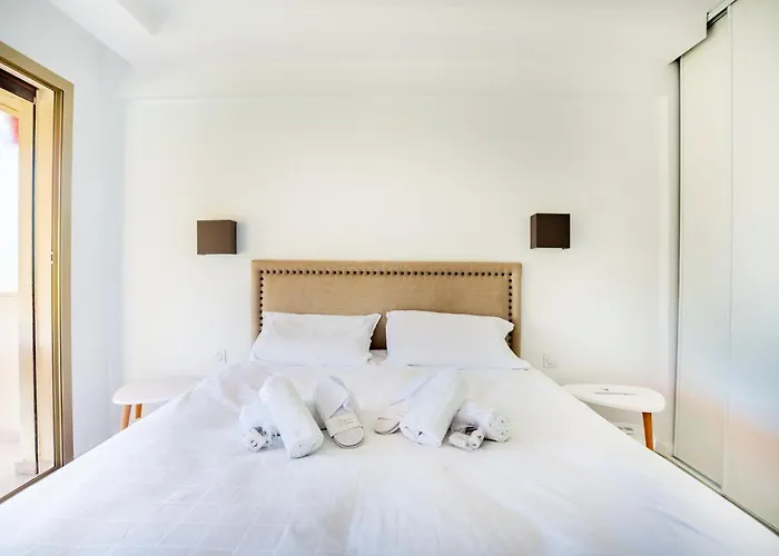 One Bdrm Flat A/c-congress/beaches By Olidesi شقة *