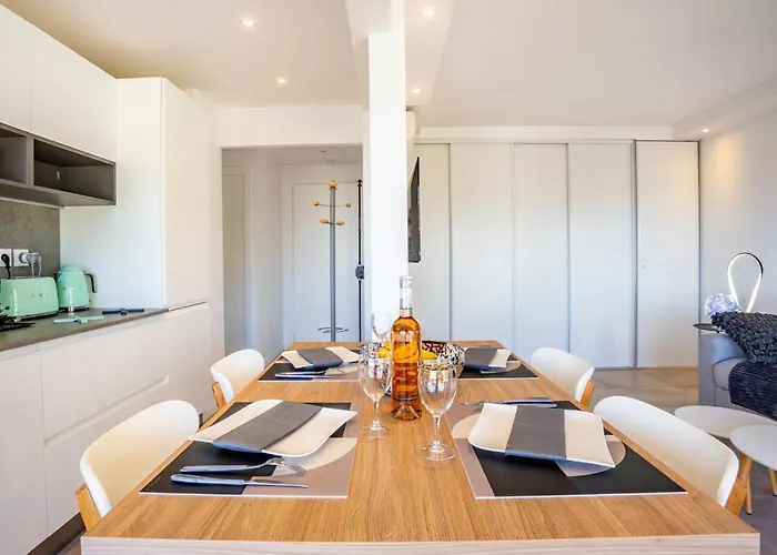 One Bdrm Flat A/c-congress/beaches By Olidesi *